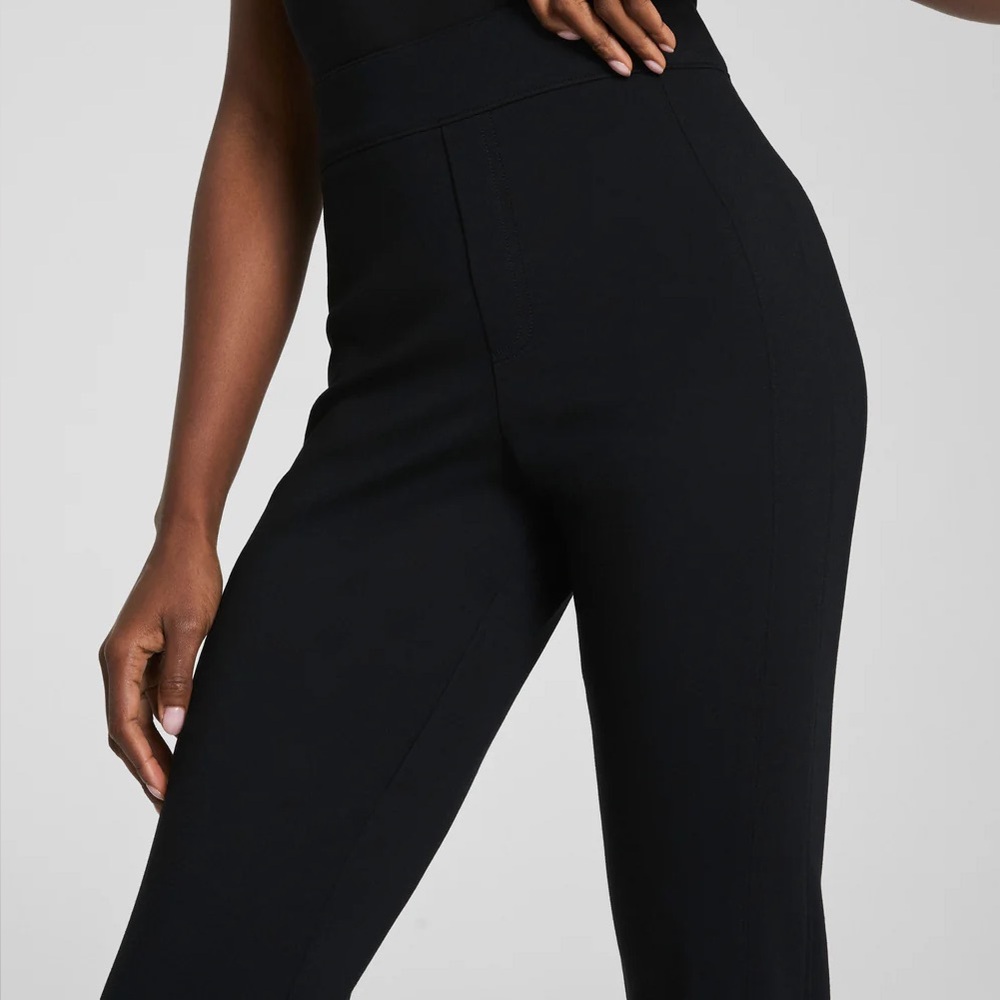 SPANX The Perfect Pant, Slim Straight
Classic Black / Regular / M